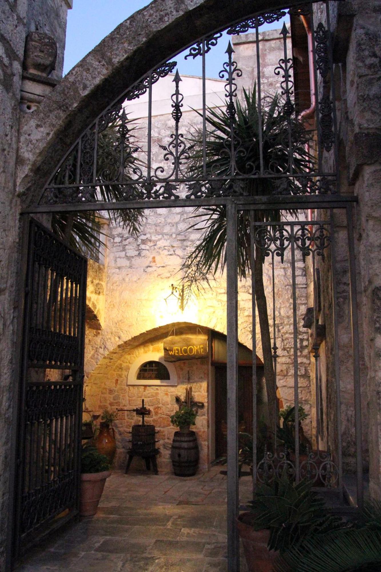 Masseria Tolla Ostuni Bagian luar foto